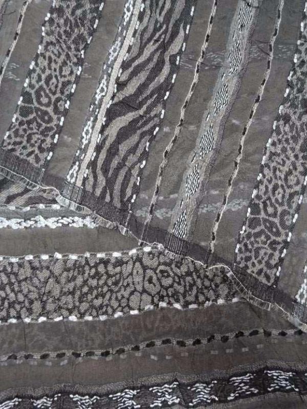 Coupon de voile froisse permanent brode gris 3 20m