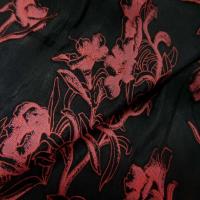 Coupon de voile lycra noir a motifs facon dentelle devore rose 1 40m07