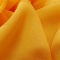 Crepe de soie tres fin ton jaune soleil
