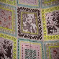Crepe en coton imprime motifs carreaux ton jaune rose bleu marron1