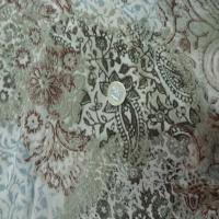 Crepe viscose imprime ton vert clair et marron0