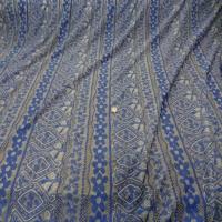 Dentelle blanche a motifs lavande7