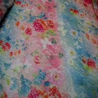 Dentelle lycra imprime fleurs papillons ton rose bleu rouge5 1
