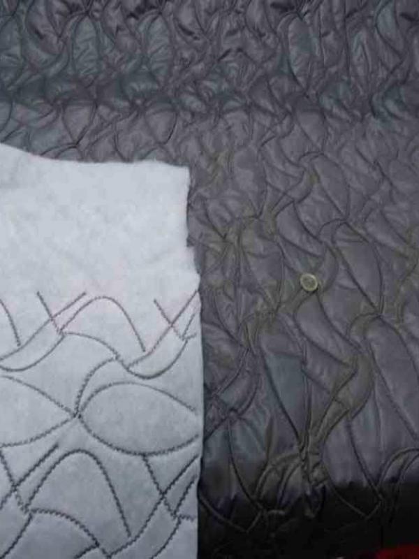 Doublure matelasse faconne gris taupe 2