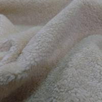 Fausse fourrure aspect mouton ton naturel
