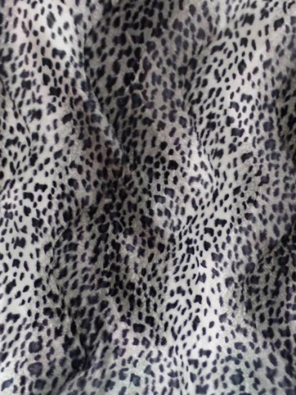 Fausse fourrure fauveton blanc et gris4