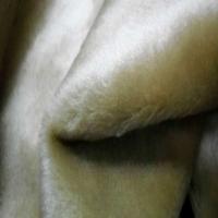 Fausse fourrure touche velours beige01