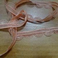Galon de dentelle fine ton saumon sur Marseille
