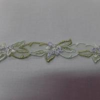 Galon de resille dentelle blanche brode ton blanc et dore