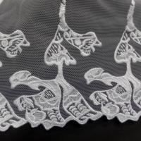 vente de Galon de résille dentelle blanche brodé en 25cm