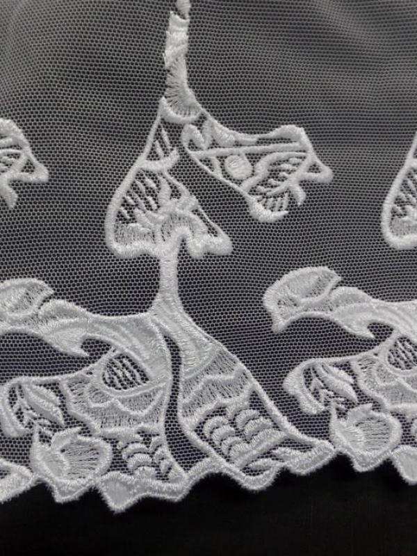 Galon de résille dentelle blanche brodé en 25cm