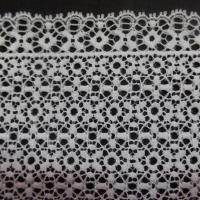 galon de résille façonné blanche en 16 cm