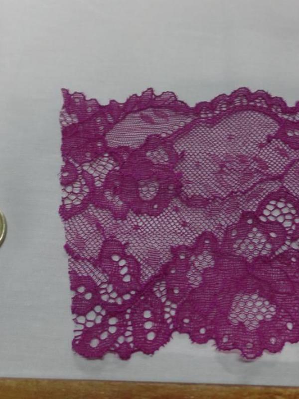 Galon de resille faconne ton fuchsia en 10 cm
