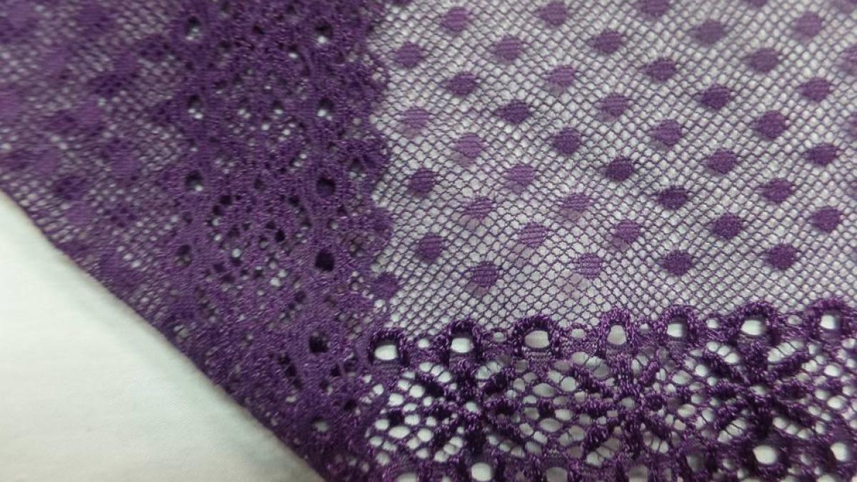 galon de résille façonné ton violet en 16 cm