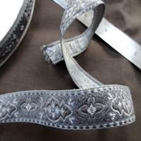 Galon passementerie ton gris brode