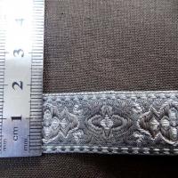 Galon passementerie ton gris brode6