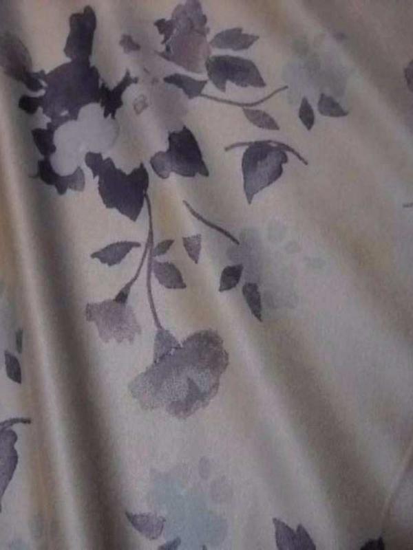 Imitation daim ton beige imprime fleurs