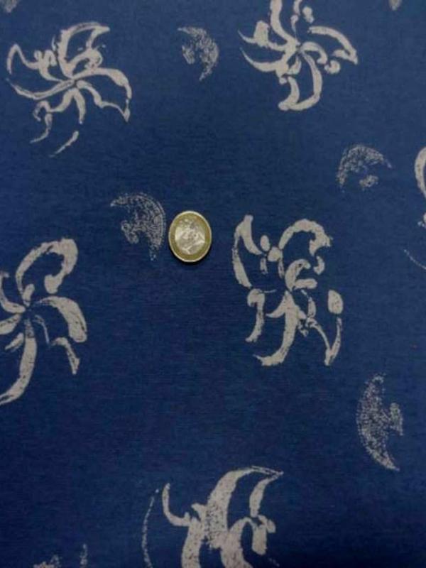 Jersey coton imprime fleurs ton bleu