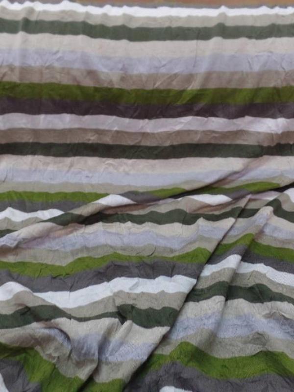 Jersey coton melange fin froisse permanent a rayures ecrue taupe kaki et gris