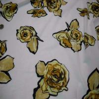 Jersey polyester blanc imprime rose ton beige jaune