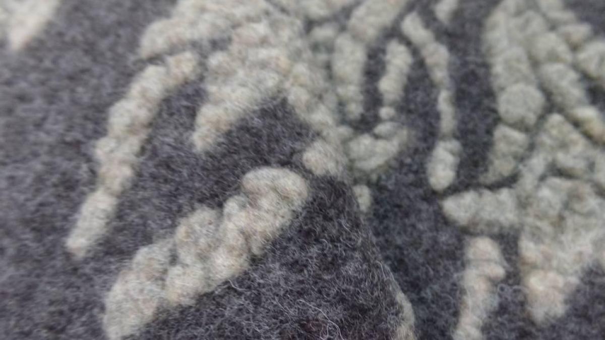 Lainage bouillie marron a motifs faconne beige6