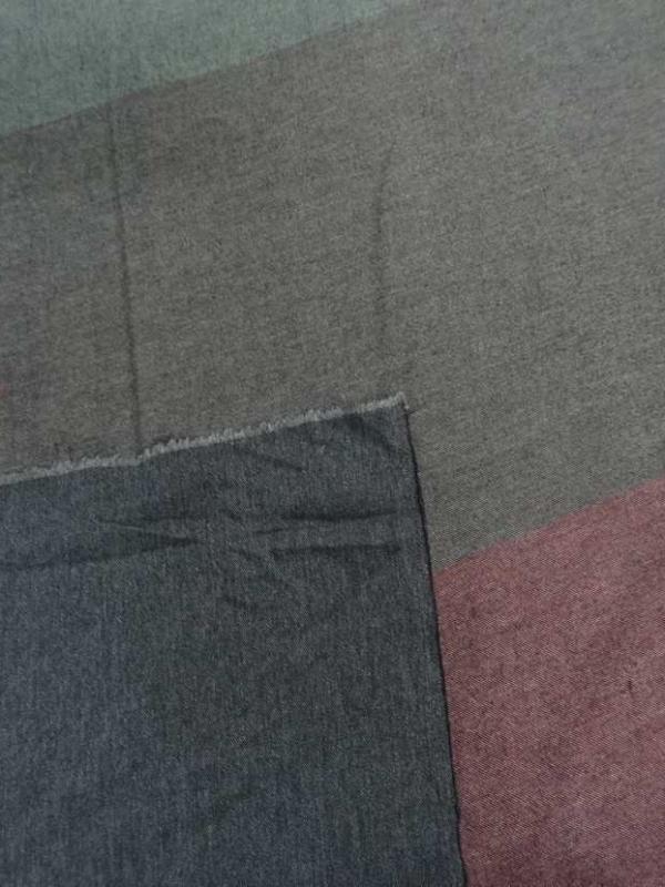 Lainage leger a bandes multicolore