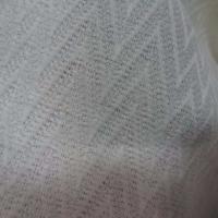 vente de tissu lainage léger blanc cassé a motifs chevron