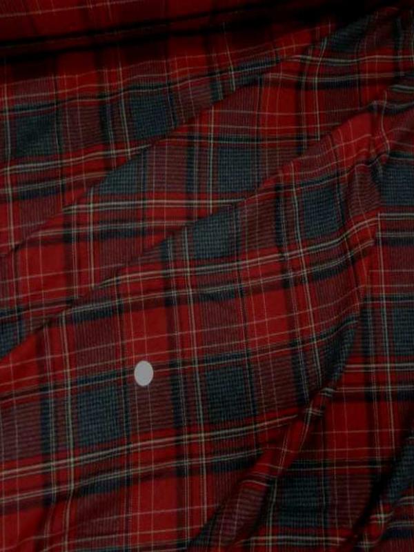 Lainage leger motifs ecossais