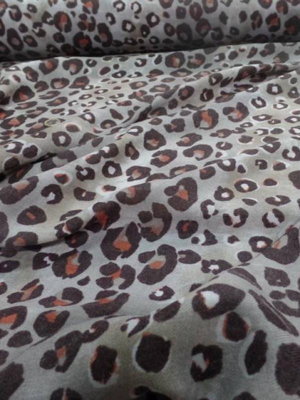 Laine legere ton gris taupe marbre imprime leopard