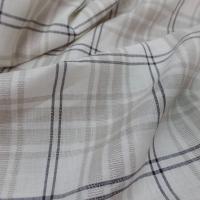 Lin blanc imprimé carreaux beige et noir en 1 55 m de l
