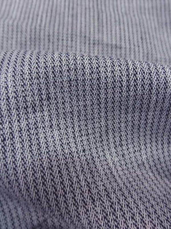 Lin chambray gris noir chine a rayures tres fine aspect chevron