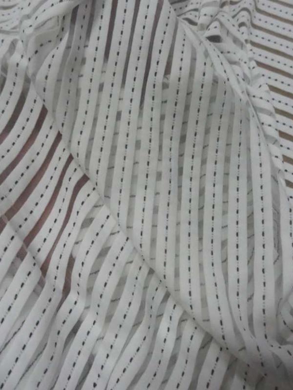 Lycra a bandes faconne blanc et transparent