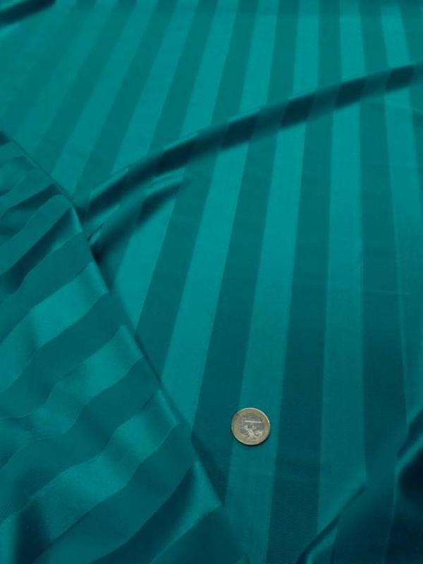 Lycra a bandes satine bleu turquoise