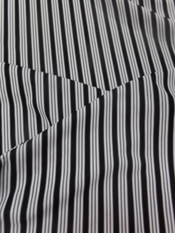 Lycra a rayures blanc et noir