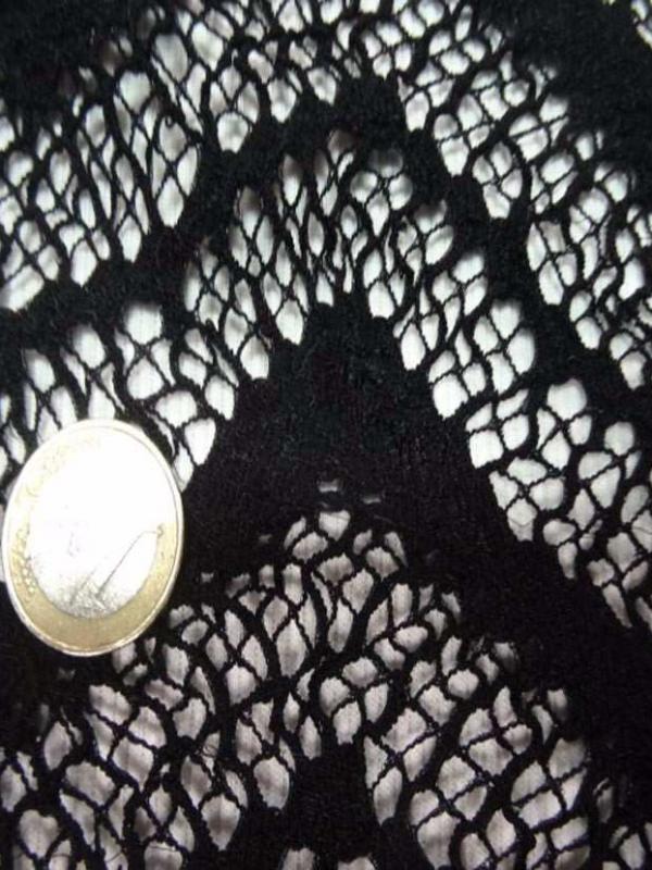 Lycra dentelle ton noir pas cher