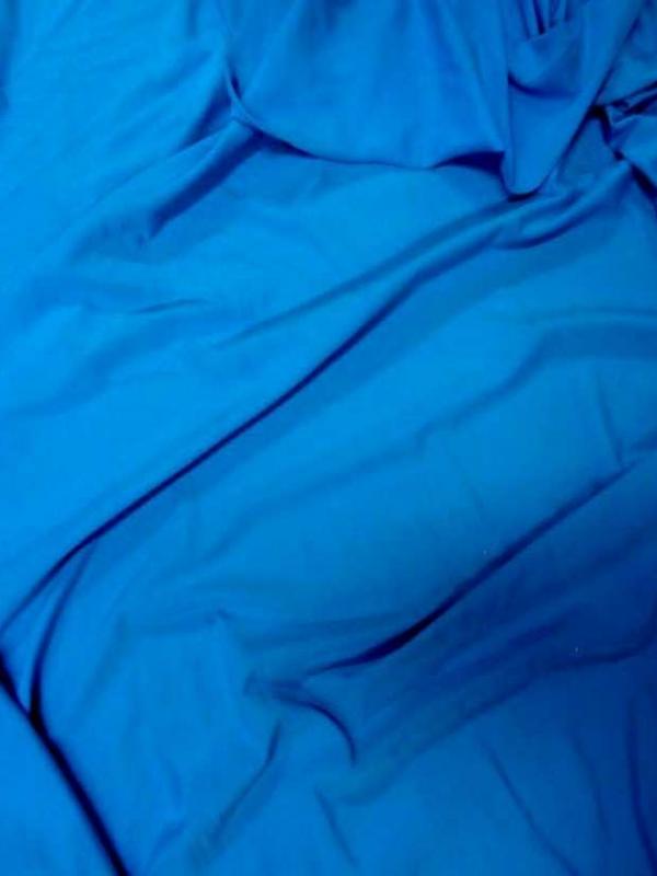 Lycra extensible dans le 2 sens bleu