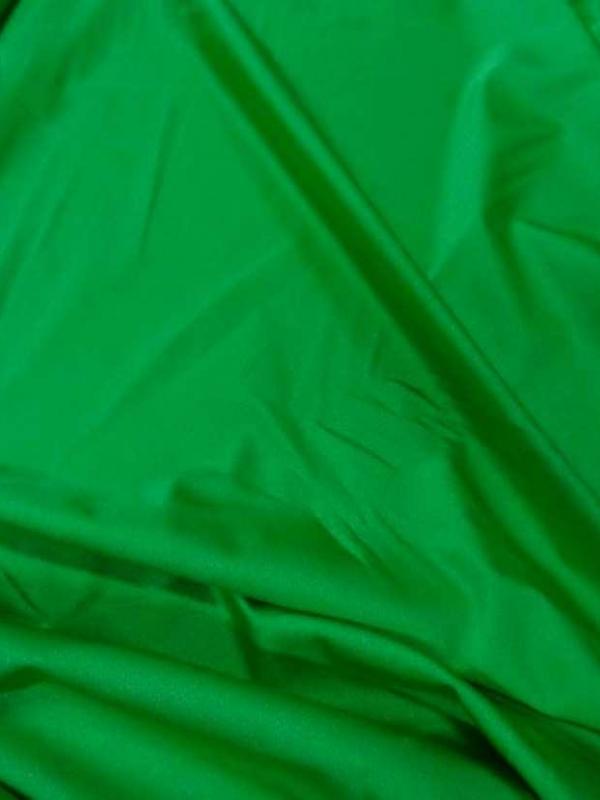 Lycra extensible dans le 2 sens satine vert