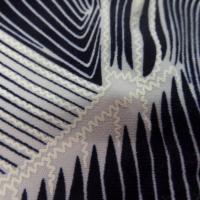 vente de lycra façonné imprimé ton bleu nuit et blanc