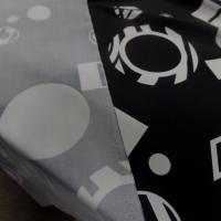 Lycra noir imprime forme geometrique blanche7