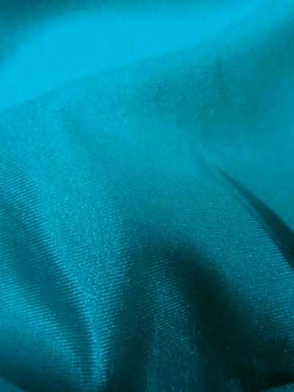 Lycra satine bleu jade
