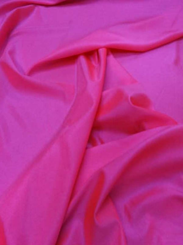 Lycra satiné rose fluo