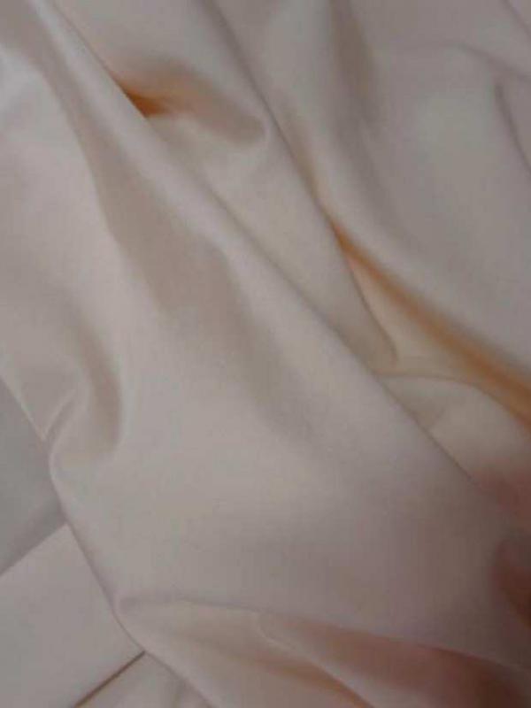Lycra satine saumon tres clair