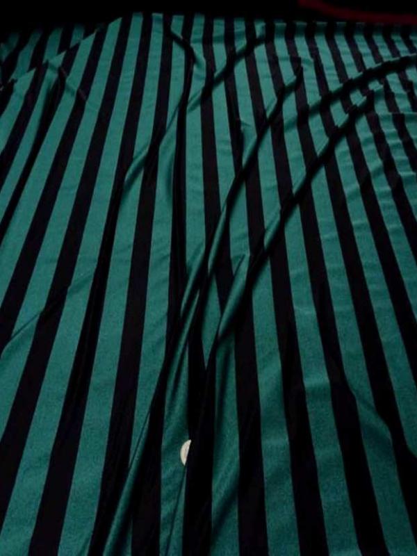 Lycra vert chine a rayures noire