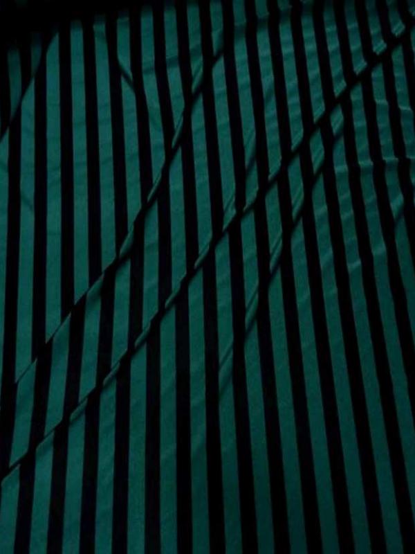 Lycra vert chine a rayures noire