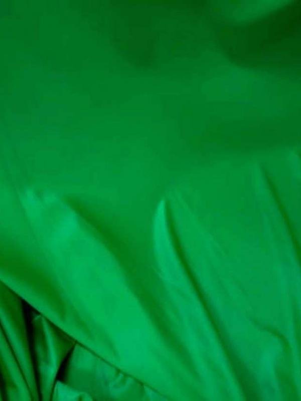 Lycra vert tres fin en 1 50m de large
