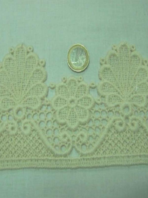 Macrame blanc casse aspect coton en 11cm de large