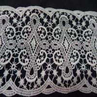 Macrame blanc casse en 17cm de large