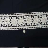 Macrame blanc casse motifs fleurs en 14cm