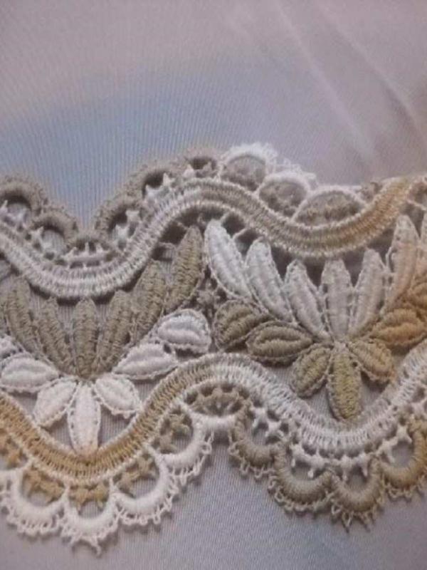 Macrame blanc casse taupe en 10cm de large