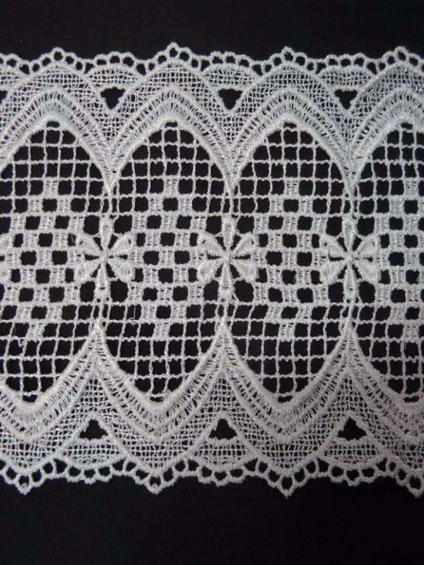 Macrame blanc en 15cm de large